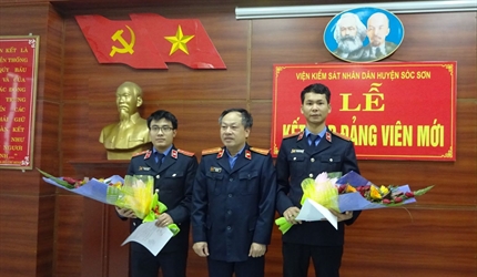 Chi bộ Viện KSND huyện Sóc Sơn tổ chức Lễ kết nạp Đảng viên mới
