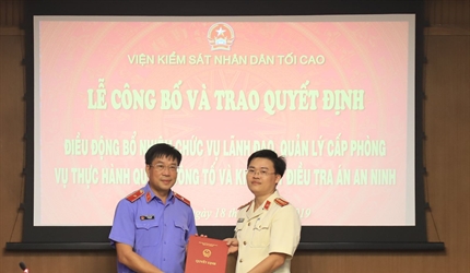 Công bố và trao Quyết định bổ nhiệm chức vụ lãnh đạo cấp phòng Vụ 1...