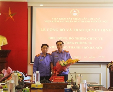 Lễ công bố và trao Quyết định điều động, bổ nhiệm chức vụ Trưởng phòng 10 -...