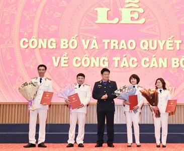 Điều động, bổ nhiệm lãnh đạo cấp Vụ một số đơn vị thuộc VKSND tối cao
