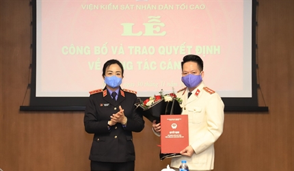 Trao quyết định bổ nhiệm chức danh Thư ký Viện trưởng VKSND tối cao