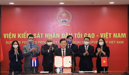 Hội đàm và ký kết Chương trình hợp tác giữa VKSND tối cao Việt Nam và...