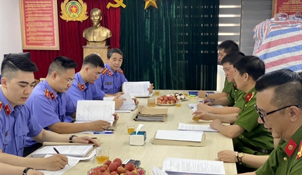 Viện KSND quận Hoàn Kiếm trực tiếp kiểm sát việc tiếp nhận, giải quyết...