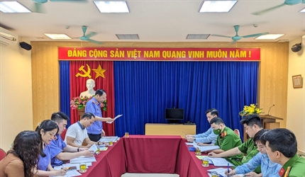 Kiểm sát trực tiếp công tác thi hành án hình sự tại UBND các phường...