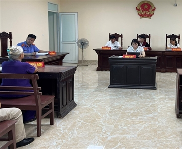 Viện KSND huyện Ứng Hòa phối hợp với Tòa án cùng cấp tổ chức phiên tòa rút...