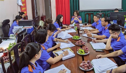 Chi bộ Viện KSND quận Hoàn Kiếm sinh hoạt chuyên đề “Học tập và làm...