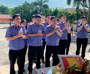 Viện KSND huyện Ba Vì tổ chức các hoạt động tri ân nhân dịp kỷ niệm 76 năm...