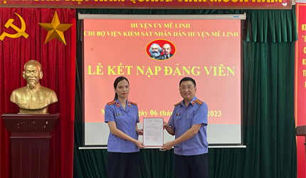 Chi bộ Viện KSND huyện Mê Linh tổ chức Lễ kết nạp Đảng viên mới 2023