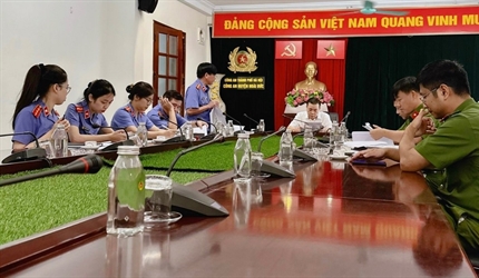Viện KSND huyện Hoài Đức trực tiếp kiểm sát việc tiếp nhận, giải quyết...