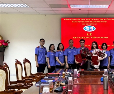 Chi bộ Phòng Tổ chức cán bộ tổ chức Lễ kết nạp đảng viên mới