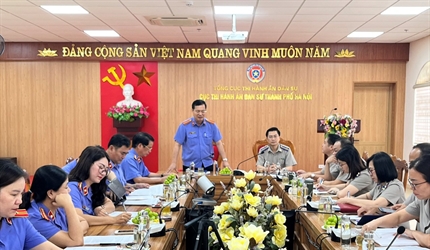 Viện KSND thành phố Hà Nội tiến hành trực tiếp kiểm sát việc tuân thủ...