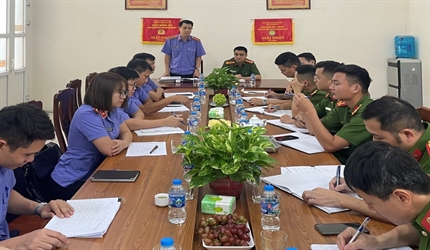 Viện KSND huyện Thạch Thất tiến hành kiểm sát trực tiếp việc giải quyết...