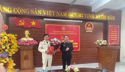 Lễ công bố và trao Quyết định điều động giữ chức vụ Phó Viện trưởng...