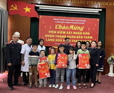 Viện KSND quận Thanh Xuân tổ chức chương trình thiện nguyện “Mùa xuân chia...