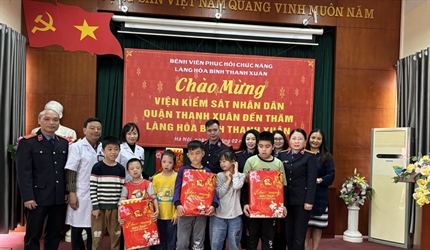 Viện KSND quận Thanh Xuân tổ chức chương trình thiện nguyện “Mùa xuân...