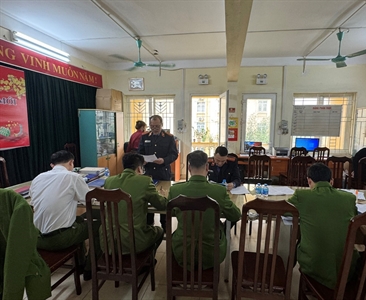 Viện KSND quận Hoàng Mai và huyện Hoài Đức tiến hành kiểm sát trực tiếp việc...