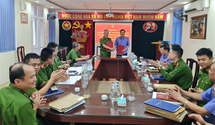 Liên ngành Công an - Viện KSND thị xã Sơn Tây tổ chức Hội nghị đánh giá...