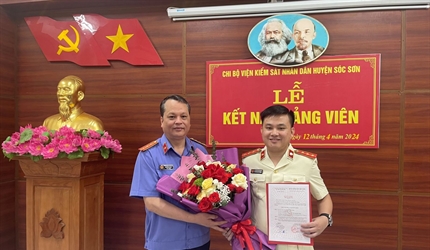 Chi bộ Viện KSND huyện Sóc Sơn tổ chức Lễ kết nạp Đảng viên mới
