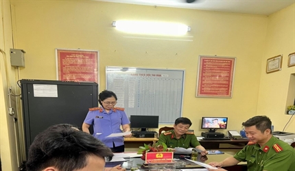 Viện KSND huyện Ứng Hòa kiểm sát trực tiếp việc tạm giữ, tạm giam và...