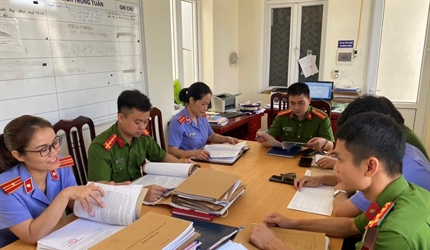 Viện KSND huyện Đan Phượng trực tiếp kiểm sát thi hành tạm giữ, tạm...