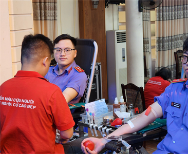 Viện KSND thị xã Sơn Tây tham gia Ngày hội hiến máu tình nguyện