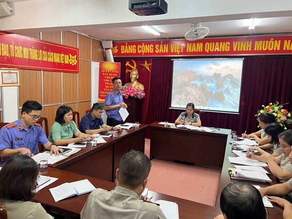 Trực tiếp kiểm sát hoạt động thi hành án dân sự, phúc tra kết luận kiểm sát trực tiếp năm 2024 tại Chi cục Thi hành án dân sự quận Tây Hồ
