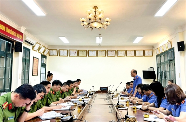 Phòng 2 Viện KSND thành phố Hà Nội trực tiếp kiểm sát việc tiếp nhận, giải quyết tố giác, tin báo về tội phạm và kiến nghị khởi tố tại Cơ quan Cảnh sát điều tra Công an thành phố Hà Nội (PC02)