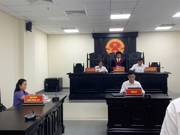 Phòng 10 - Viện KSND thành phố Hà Nội phối hợp với TAND thành phố Hà Nội tổ chức phiên tòa rút kinh nghiệm vụ án hành chính