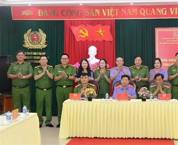 Lễ Ký kết Kế hoạch phối hợp công tác giữa Viện KSND thành phố Hà Nội và trại...