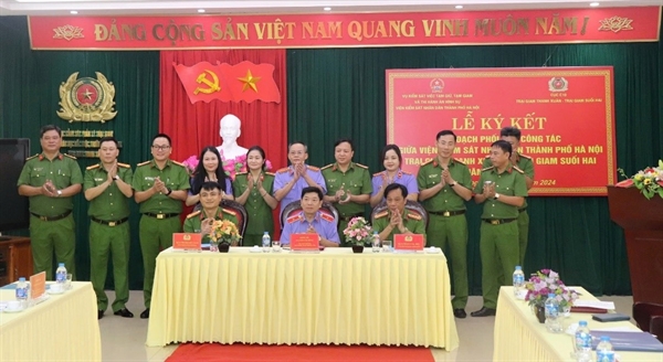 Lễ Ký kết Kế hoạch phối hợp công tác giữa Viện KSND thành phố Hà Nội và trại giam Thanh Xuân, Trại giam Suối Hai trong 02 năm (2024 - 2025)