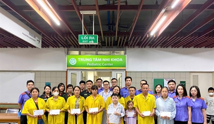 Chi đoàn Viện KSND quận Đống Đa tổ chức các hoạt động thiện nguyện tại...