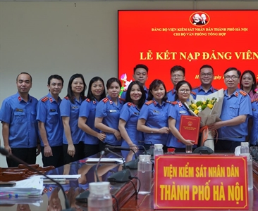 Chi bộ Văn phòng tổng hợp tổ chức Lễ kết nạp đảng viên mới
