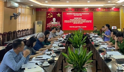 Ban Pháp chế HĐND quận Thanh Xuân giám sát tình hình chấp hành pháp...