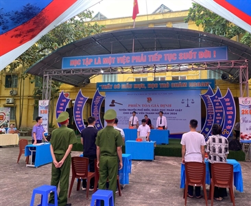 Viện KSND huyện Sóc Sơn tham gia tuyên truyền pháp luật thông qua "Phiên toà...