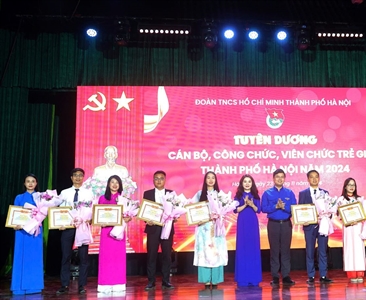 Tuyên dương 24 cán bộ, công chức, viên chức trẻ giỏi thành phố Hà Nội