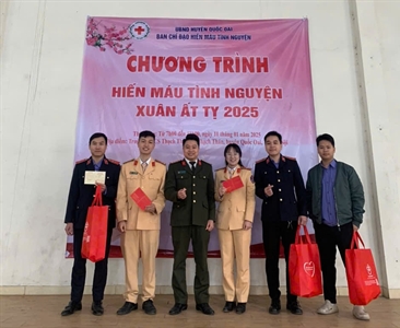 Đoàn viên Chi đoàn Viện KSND huyện Quốc Oai tích cực tham gia hiến máu tình...