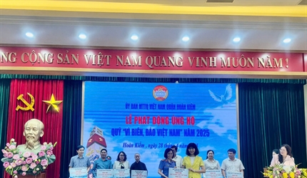 Viện KSND quận Hoàn Kiếm ủng hộ Quỹ “Vì biển, đảo Việt Nam” năm 2025
