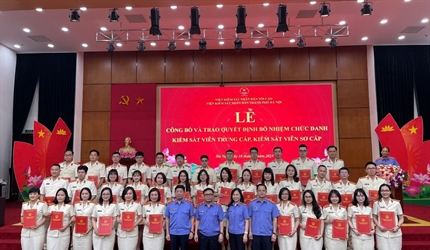 Lễ công bố và trao Quyết định bổ nhiệm chức danh Kiểm sát viên trung...