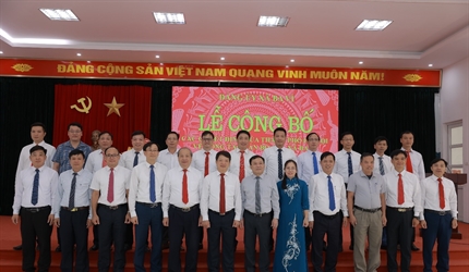 Lễ trao các Quyết định, Nghị quyết về công tác cán bộ tại các xã Ba Vì,...