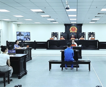 Viện KSND thành phố Hà Nội phối hợp với TAND thành phố Hà Nội tổ chức phiên...