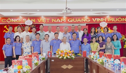 Viện KSND khu vực 5 tổ chức mít tinh kỷ niệm 65 ngày thành lập...