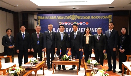 Viện trưởng VKSND tối cao hội đàm song phương với Viện trưởng, Tổng...