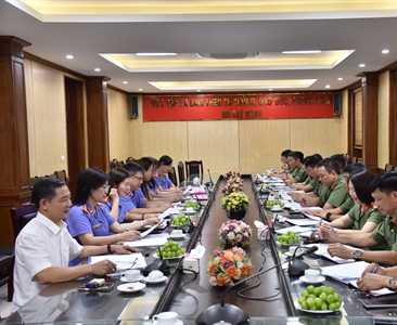 Viện KSND thành phố Hà Nội trực tiếp kiểm sát việc tiếp nhận, giải quyết...