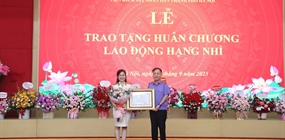 “Bông hồng thép” ngành Kiểm sát Thủ đô vinh dự nhận Huân...