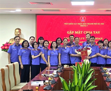 Viện KSND thành phố Hà Nội tổ chức gặp mặt và chia tay cán bộ về nghỉ hưu...