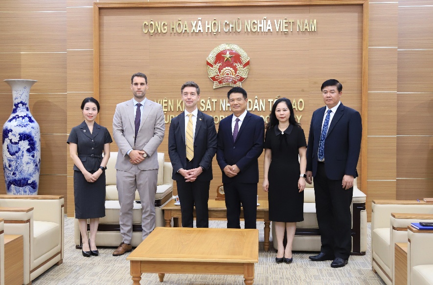 Viện trưởng VKSND tối cao tiếp Đại sứ đặc mệnh toàn quyền Liên minh châu Âu