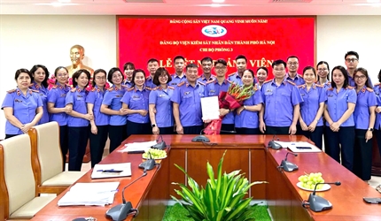 Chi bộ Phòng 3 – Viện KSND thành phố Hà Nội tổ chức Lễ kết nạp Đảng...