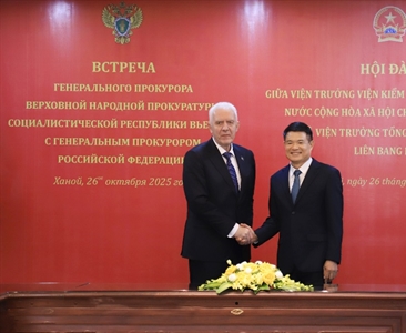 Hội đàm giữa VKSND tối cao và Đoàn đại biểu Tổng Viện kiểm sát Liên bang Nga