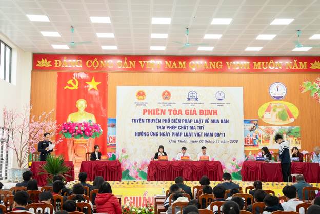 Đoàn thanh niên Viện KSND khu vực 12 phối hợp tổ chức Phiên tòa giả định hưởng ứng “Ngày pháp luật nước Cộng hòa xã hội chủ nghĩa Việt Nam”