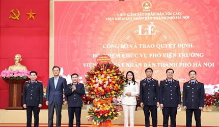 Công bố và trao Quyết định bổ nhiệm Phó Viện trưởng VKSND TP Hà Nội